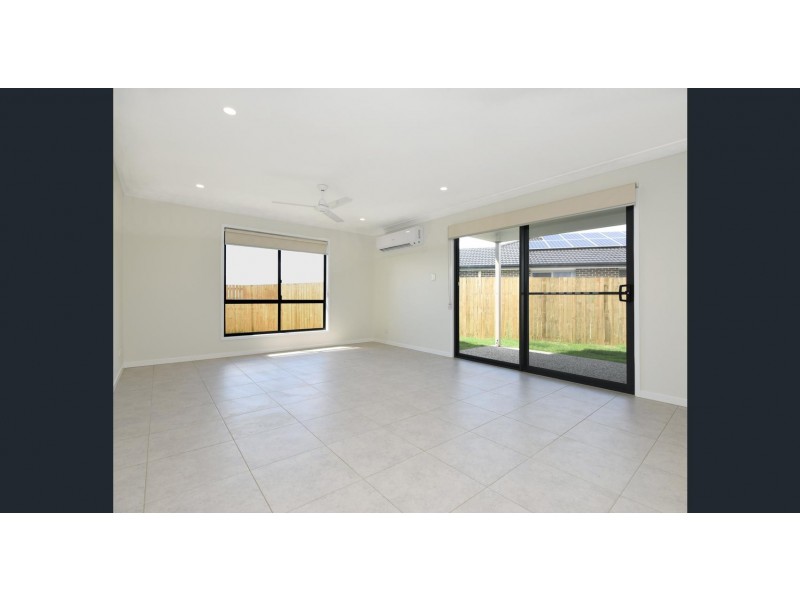 2/79 Sanctuary Drive, Cranley QLD 4350