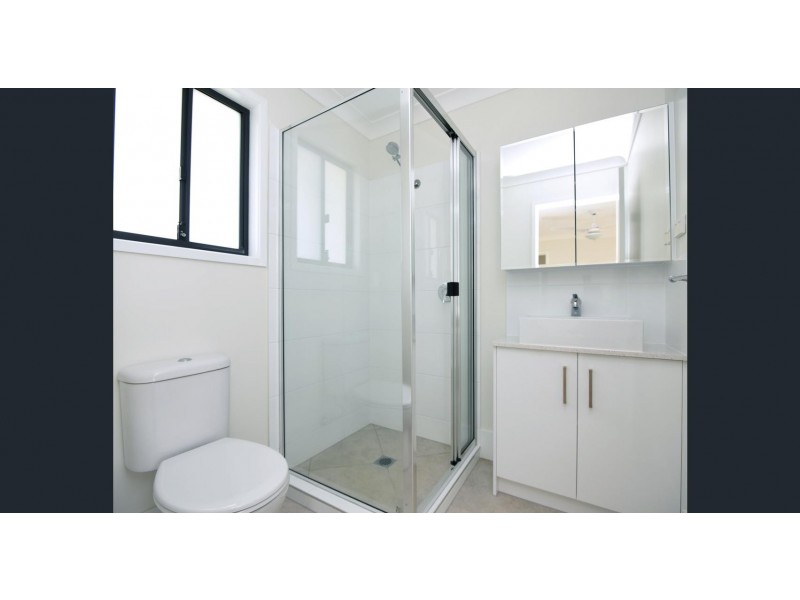 2/79 Sanctuary Drive, Cranley QLD 4350