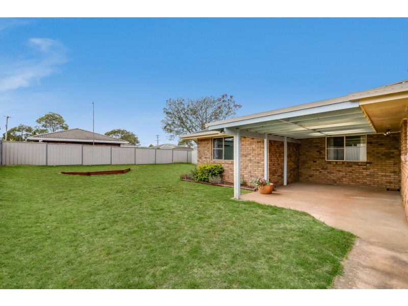 32 Cherokee Drive, Wilsonton QLD 4350