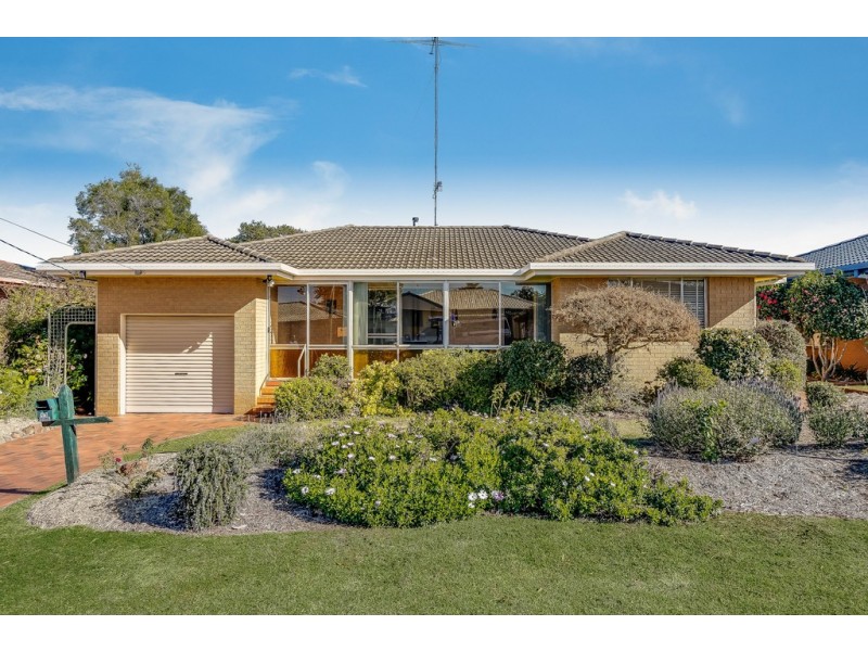 13 Hinton Street, Wilsonton QLD 4350