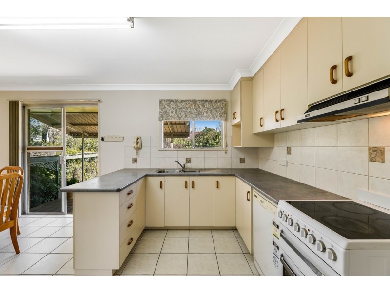 13 Hinton Street, Wilsonton QLD 4350