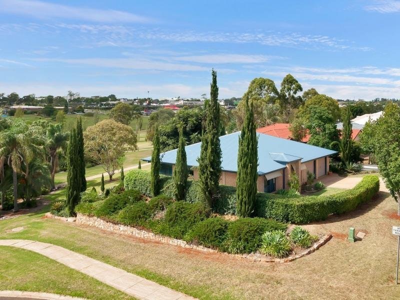 2 Hillcrest Court, Kearneys Spring QLD 4350