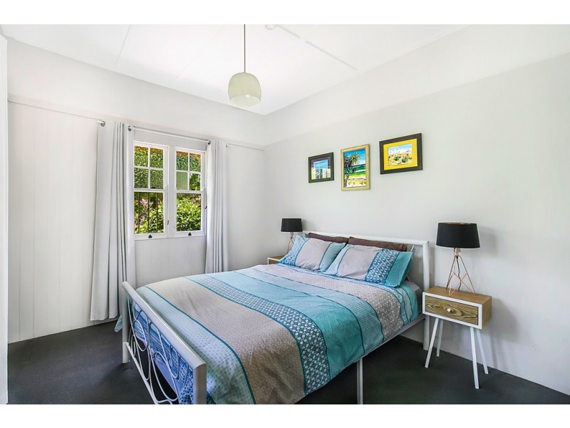 3 Rhyde Street, Mount Lofty QLD 4350