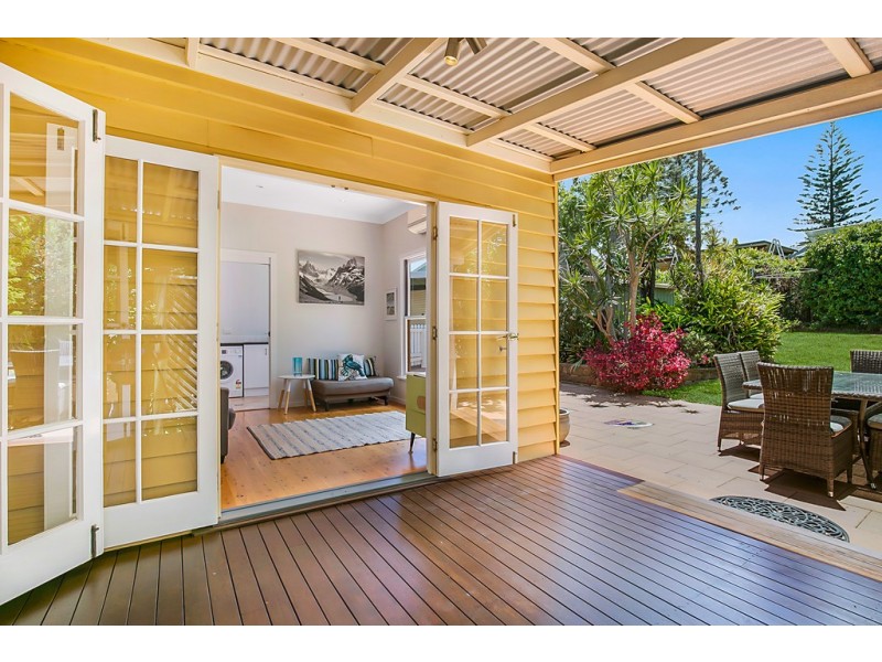 3 Rhyde Street, Mount Lofty QLD 4350