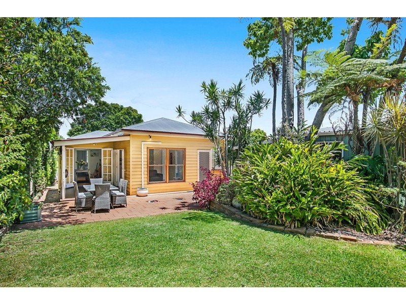3 Rhyde Street, Mount Lofty QLD 4350