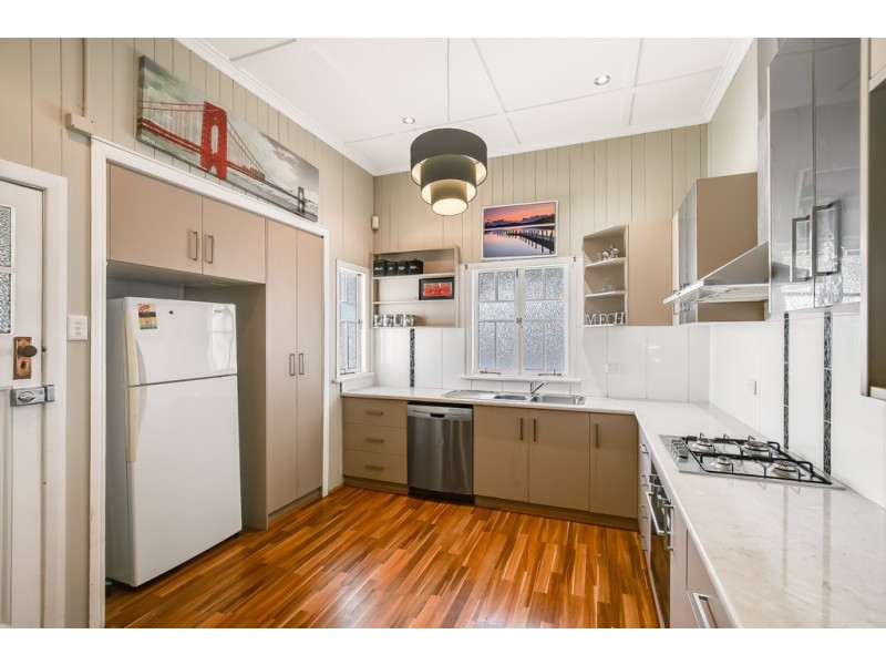 16 Market Street, South Toowoomba QLD 4350