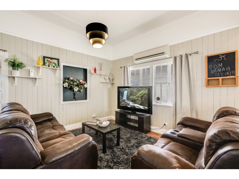 16 Market Street, South Toowoomba QLD 4350