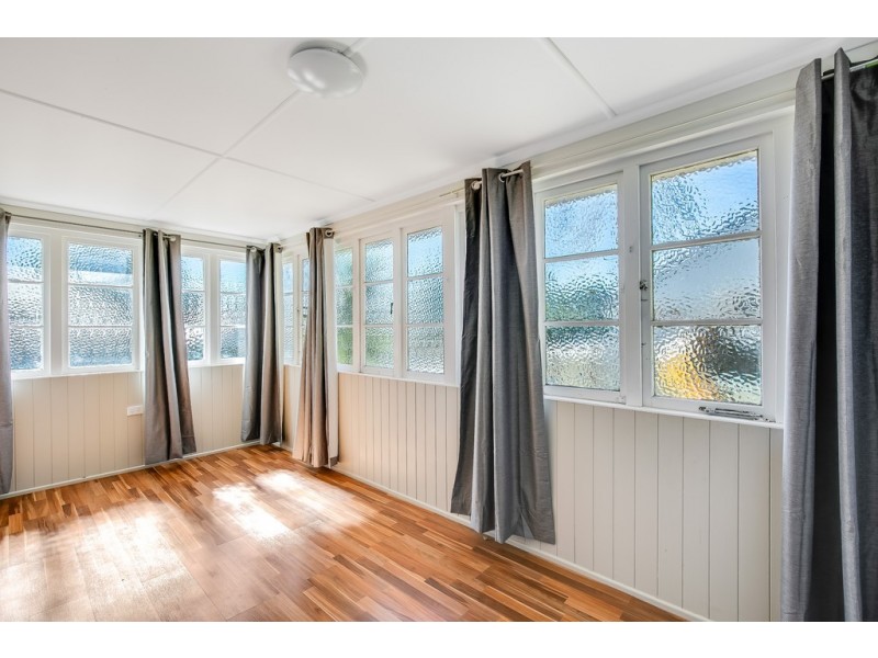 16 Market Street, South Toowoomba QLD 4350