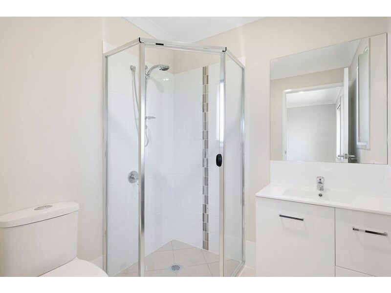 2/24 Magpie Drive, Cambooya QLD 4358