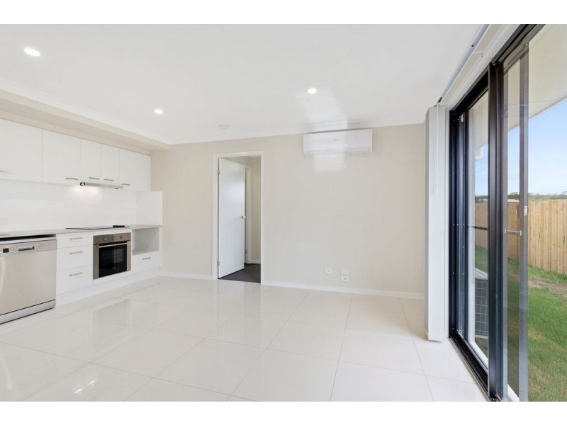 2/28 Karto Street, Cambooya QLD 4358