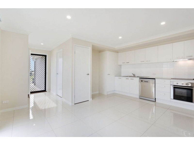 2/28 Karto Street, Cambooya QLD 4358