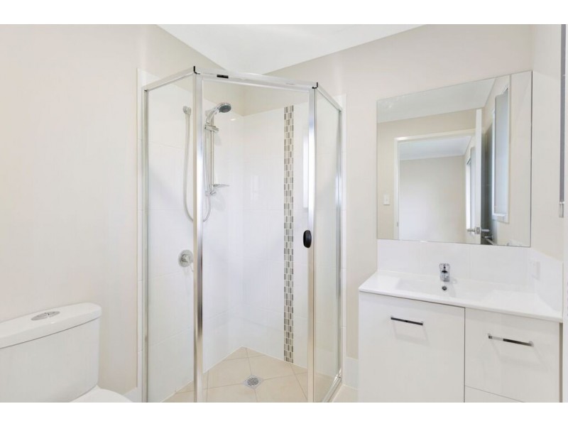2/28 Karto Street, Cambooya QLD 4358