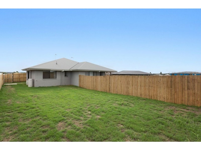 2/28 Karto Street, Cambooya QLD 4358
