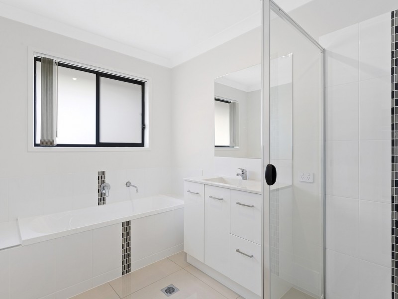 61 John Street, Cambooya QLD 4358