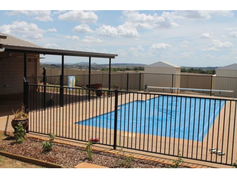 9 Alexander Avenue, Highfields QLD 4352