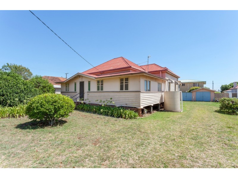 235 Russell Street, Newtown QLD 4350