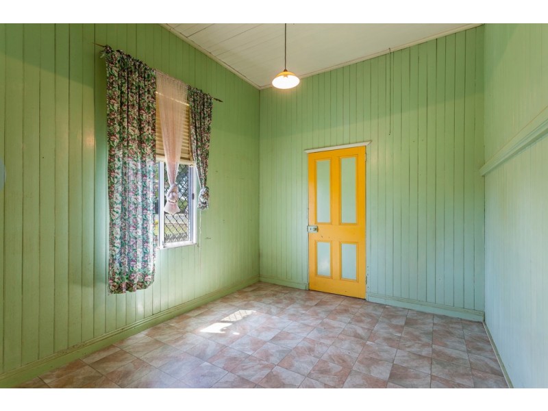 235 Russell Street, Newtown QLD 4350