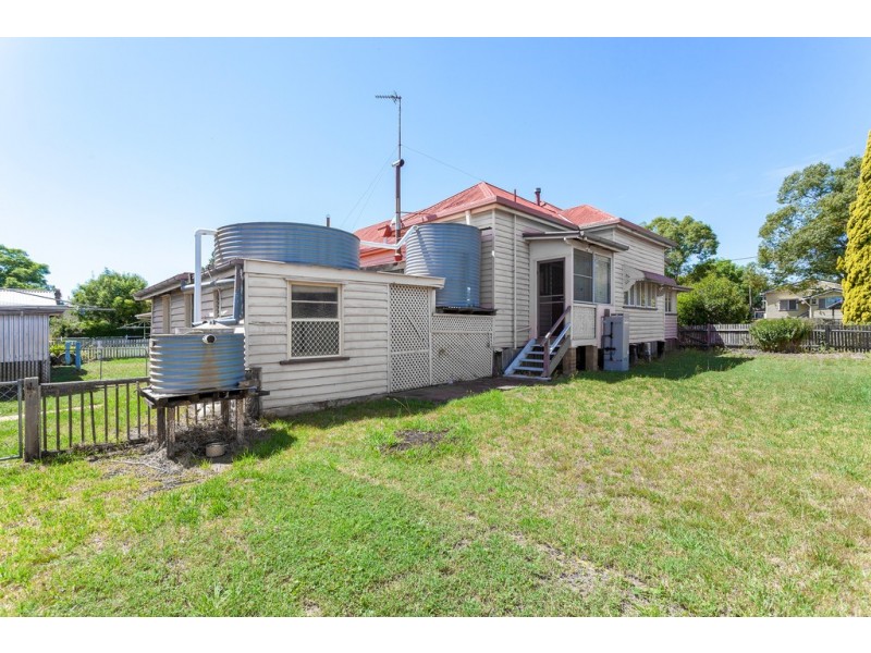 235 Russell Street, Newtown QLD 4350