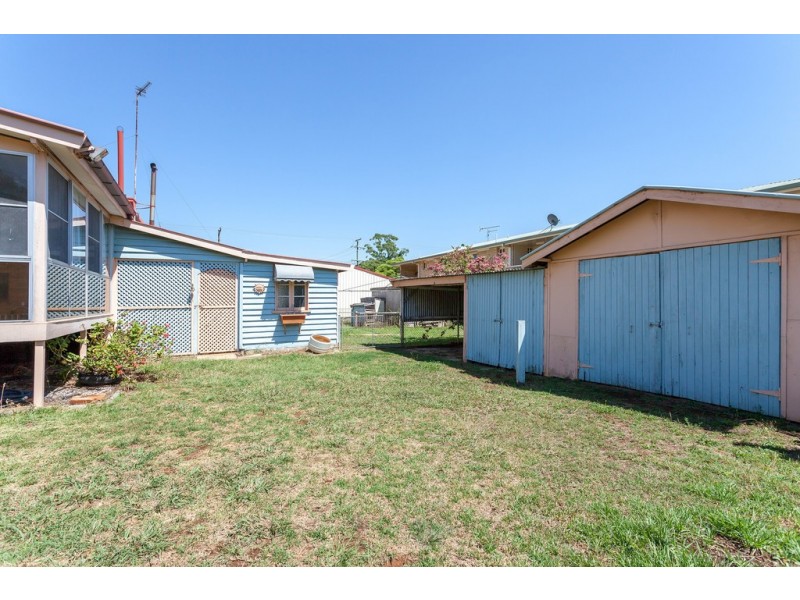 235 Russell Street, Newtown QLD 4350