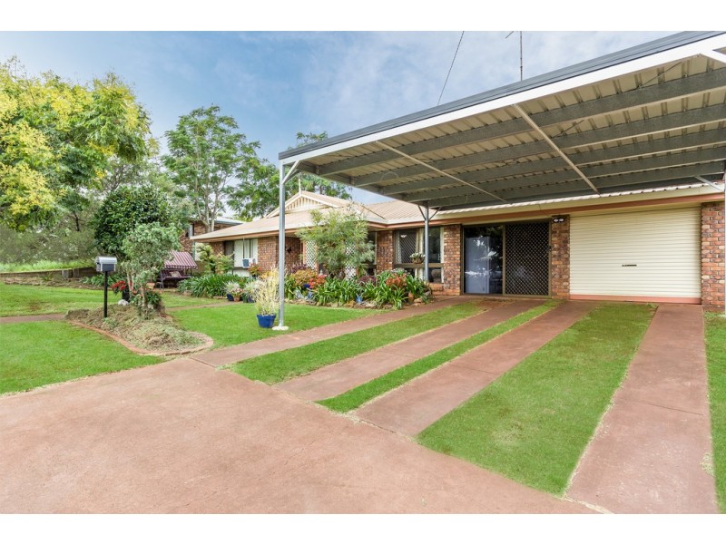 8 Croydon Street, Harristown QLD 4350