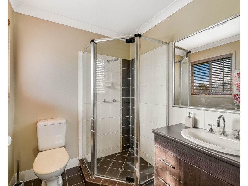 Villa 4/114 Drayton Road, Harristown QLD 4350