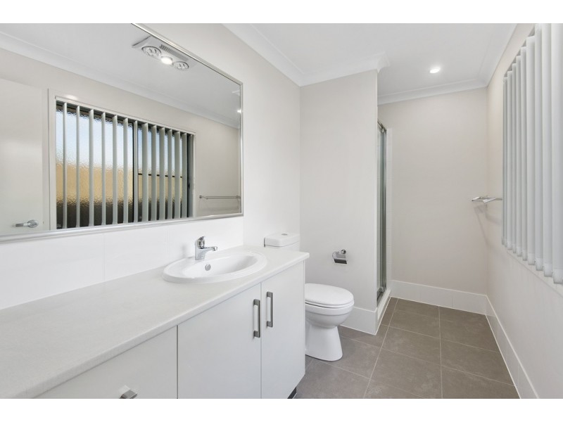 1/34 Woleebee Drive, Glenvale QLD 4350