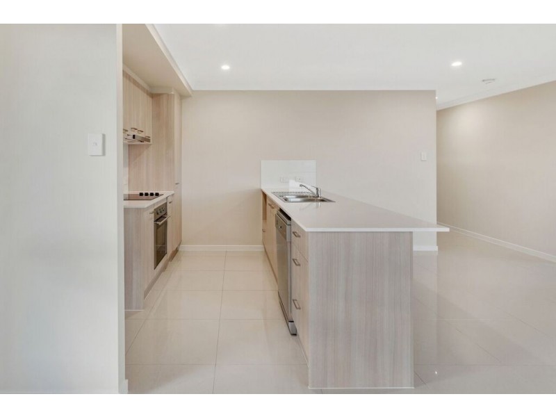 35 Myrtleford Crescent, Cambooya QLD 4358