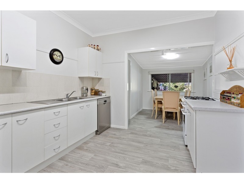 12 Rose Street, Wilsonton QLD 4350