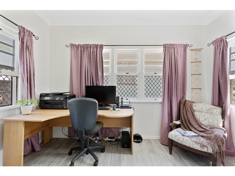 12 Rose Street, Wilsonton QLD 4350
