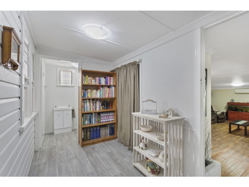 12 Rose Street, Wilsonton QLD 4350