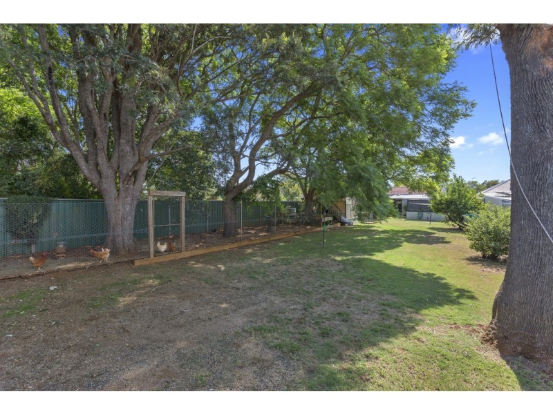 12 Rose Street, Wilsonton QLD 4350