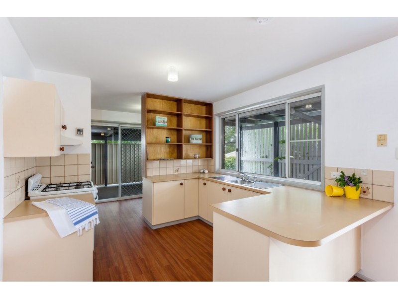 11 Croydon Street, Harristown QLD 4350
