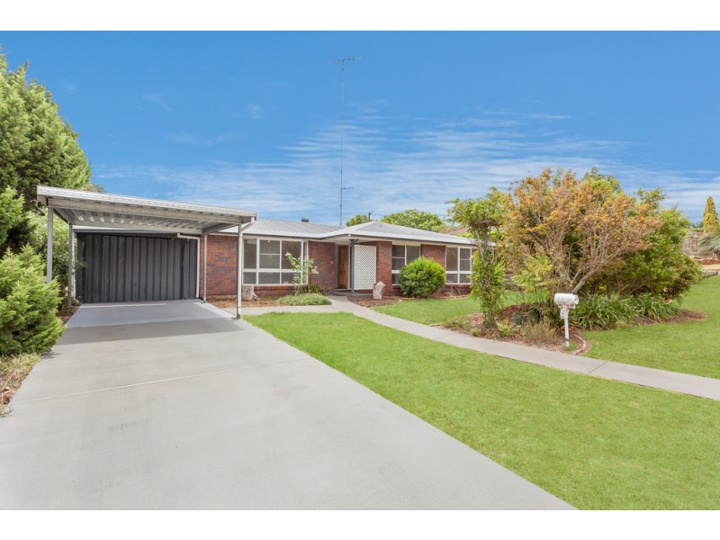 11 Croydon Street, Harristown QLD 4350