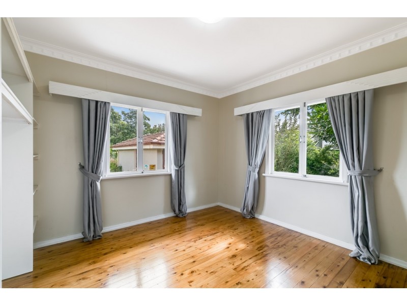 30 Farquharson Street, Harristown QLD 4350