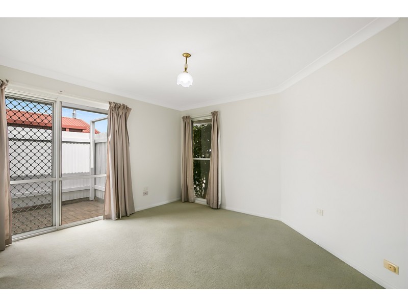 15 Blue Gum Drive, Newtown QLD 4350