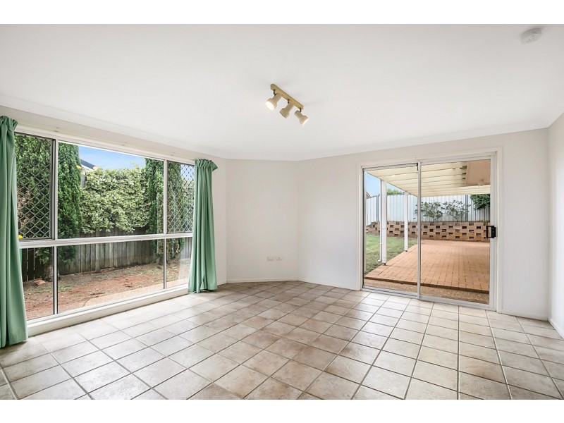 15 Blue Gum Drive, Newtown QLD 4350