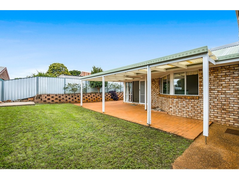 15 Blue Gum Drive, Newtown QLD 4350