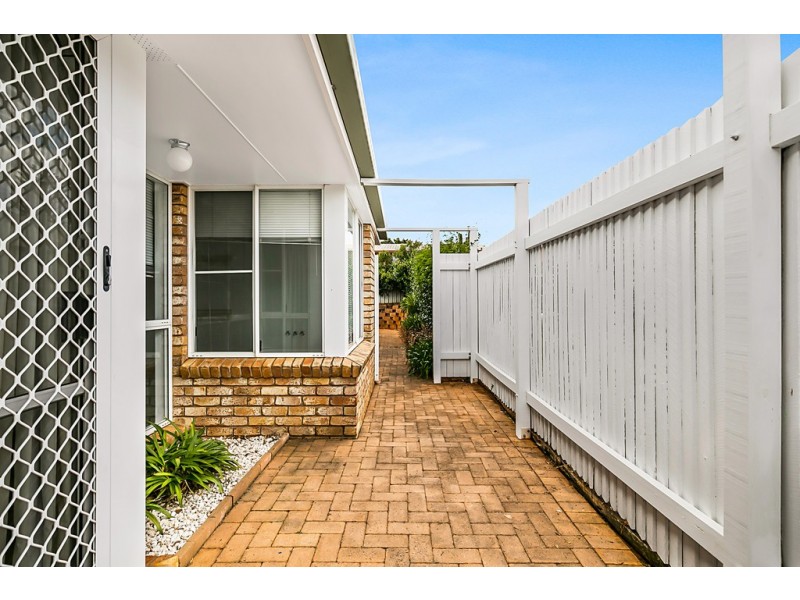 15 Blue Gum Drive, Newtown QLD 4350