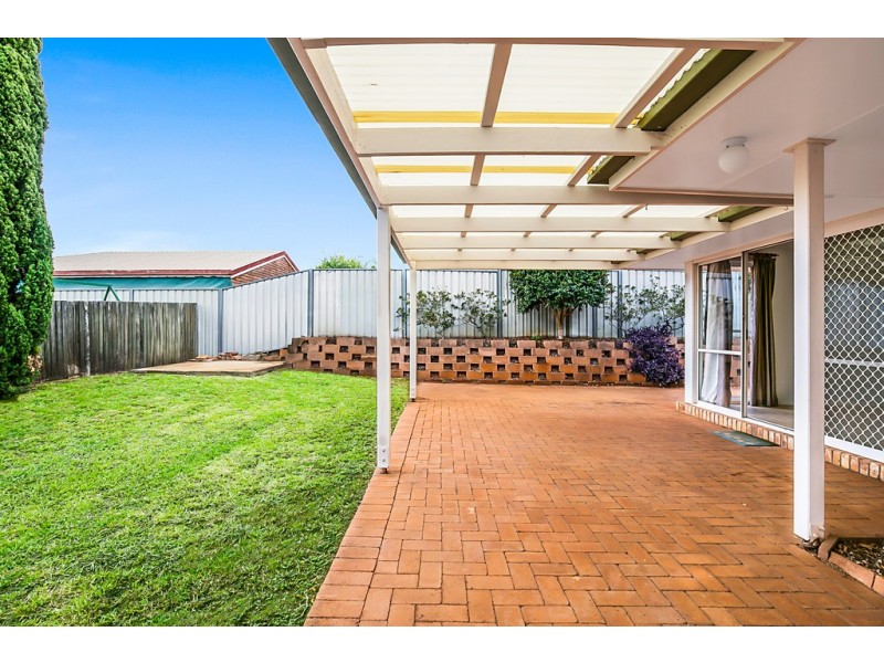 15 Blue Gum Drive, Newtown QLD 4350