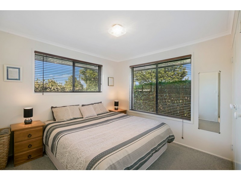 16 Melita Crescent, Wilsonton Heights QLD 4350