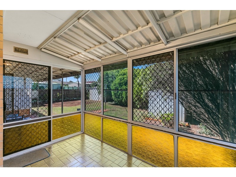 16 Richmond Drive, Wilsonton QLD 4350