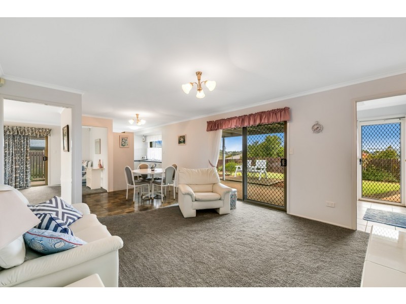 6 Blue Gum Drive, Newtown QLD 4350