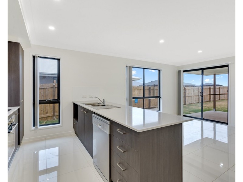 1/30 Karto Street, Cambooya QLD 4358