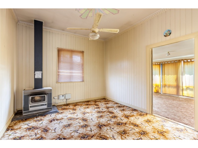 74 James Street, Rangeville QLD 4350