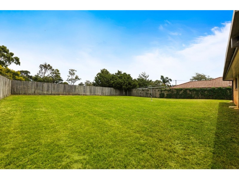 8 Myrtle Court, Drayton QLD 4350