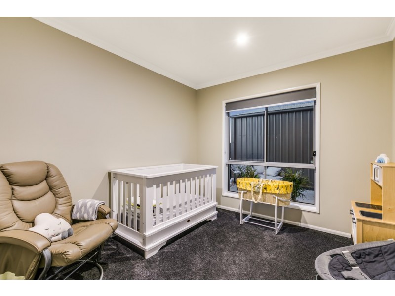 12 Heron Court, Kleinton QLD 4352