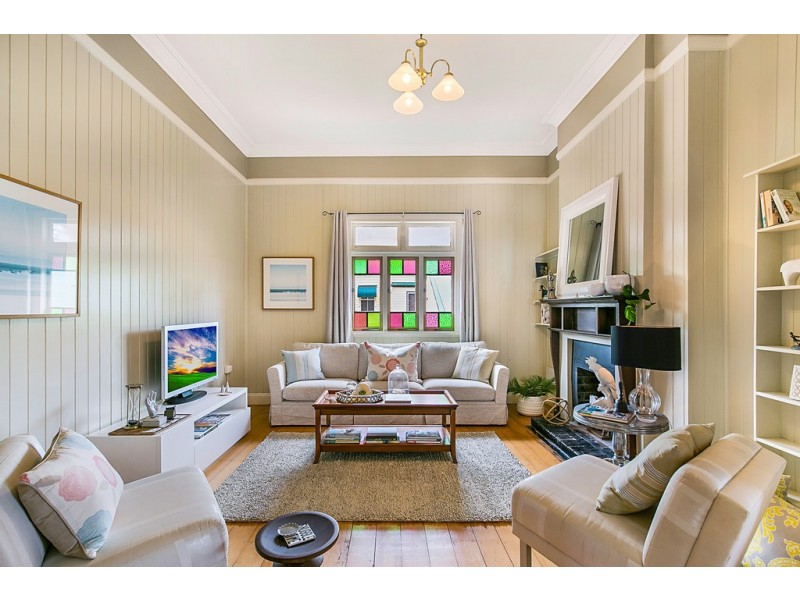 8 Somme Street, North Toowoomba QLD 4350