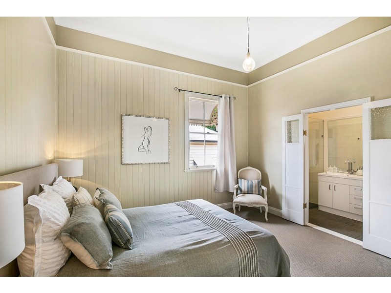 8 Somme Street, North Toowoomba QLD 4350