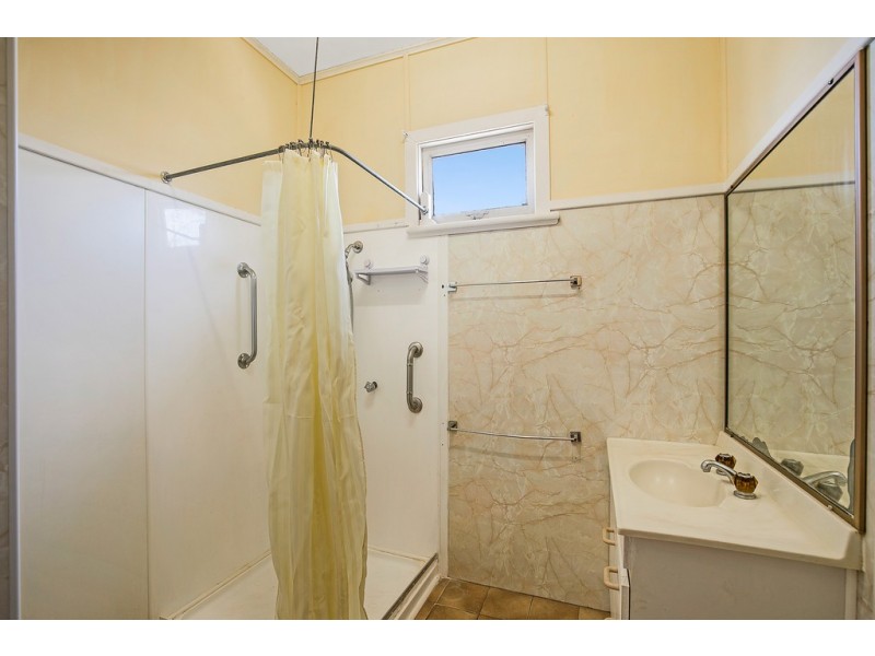 9 Healy Street, South Toowoomba QLD 4350