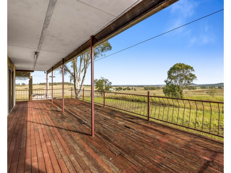 5 Jannuschs Road, Gowrie Mountain QLD 4350